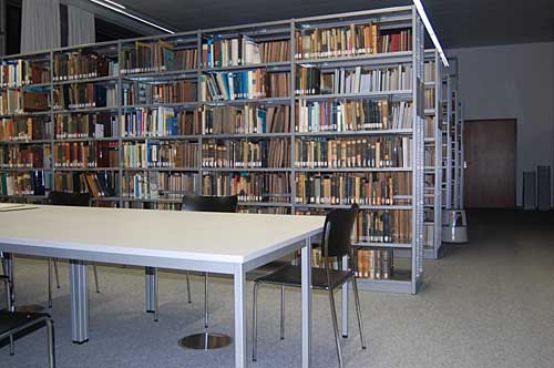 Photo: Institutsbibliothek