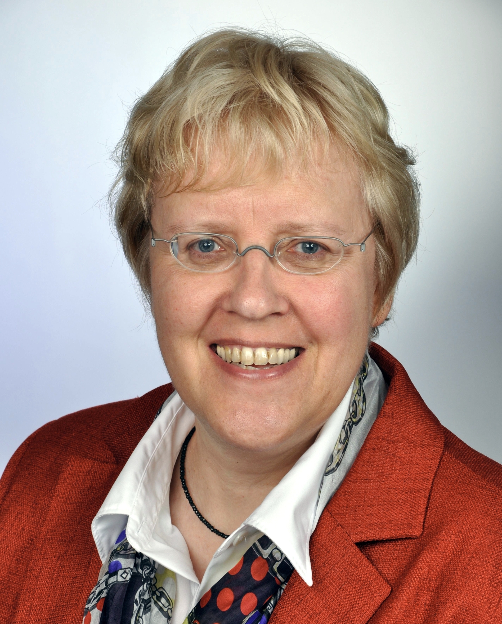 Dieses Bild zeigt Univ.-Prof. Dr. Sabine Holtz