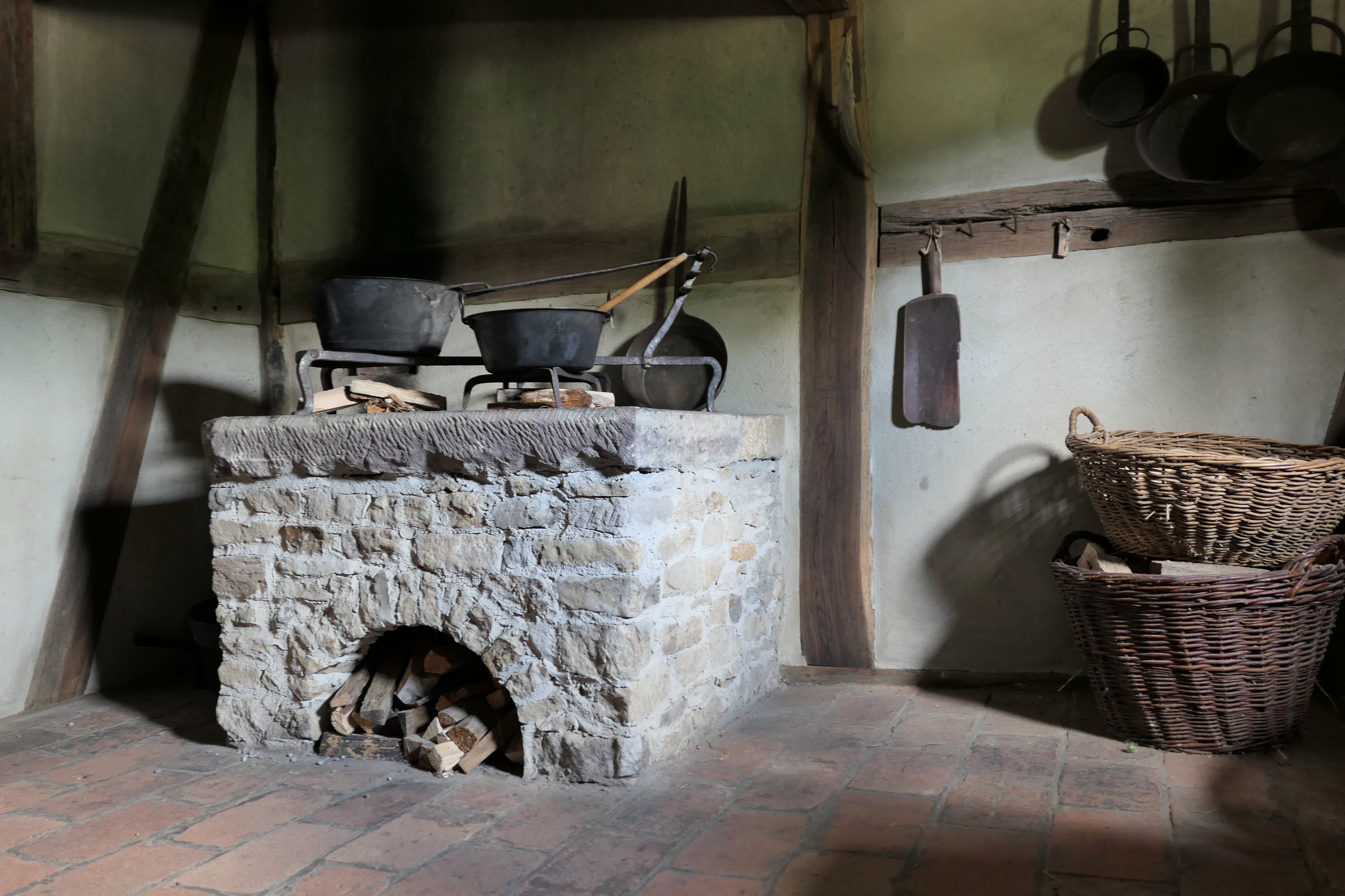 Blick in Küche des 16. Jh. im Hohenloher Freilandmuseum