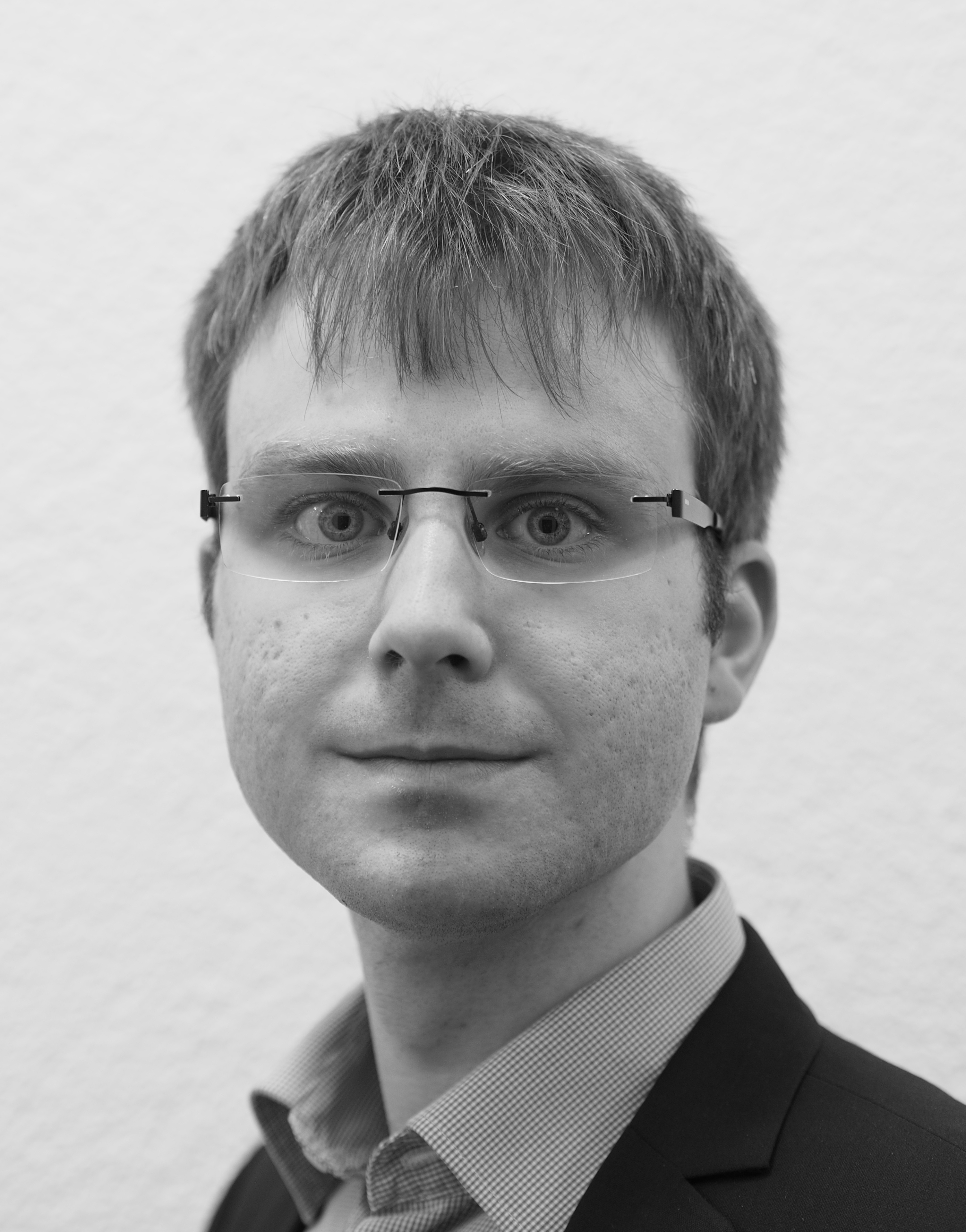 Dieses Bild zeigt Dr. Stefan G. Holz