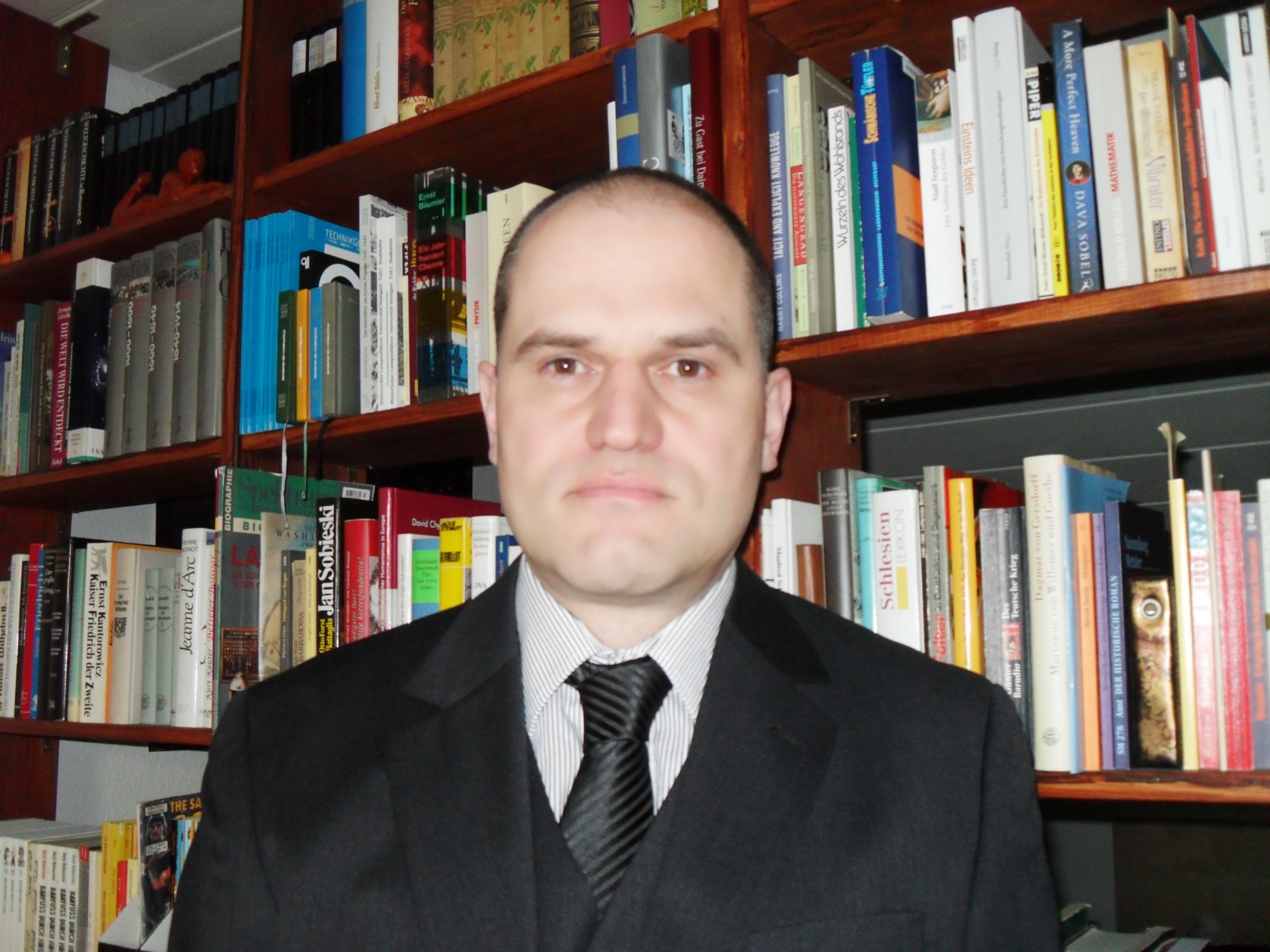 Dieses Bild zeigt Dr. Thomas Schuetz